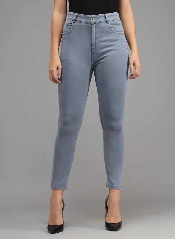 slim-fit women’s jeans